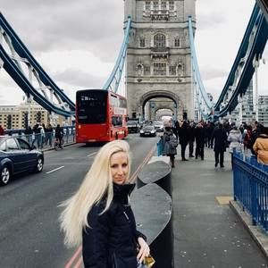 Meet your Posher, Stacy